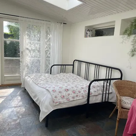 Haveannex Med Orangeri Holiday home
